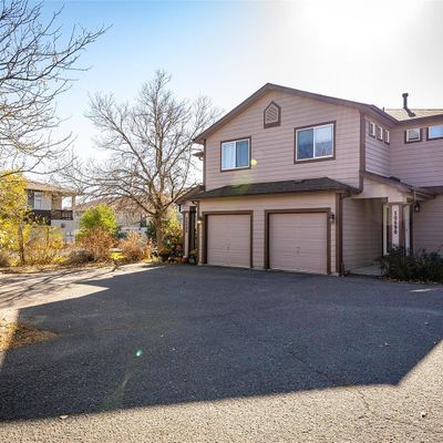 10690 W 12 Th Ln, Lakewood, CO 80215