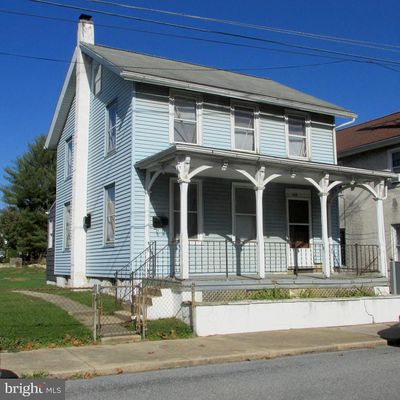 107 E Slokom Ave, Christiana, PA 17509