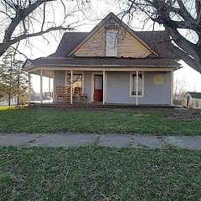 107 N High St, Grant City, MO 64456