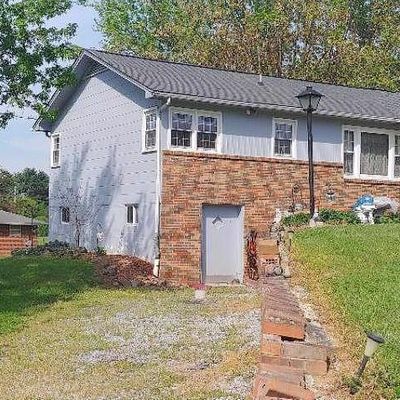 108 Church Ln, Kingsport, TN 37660