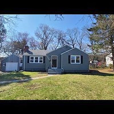 11 Briarwood Dr, Windsor, CT 06095