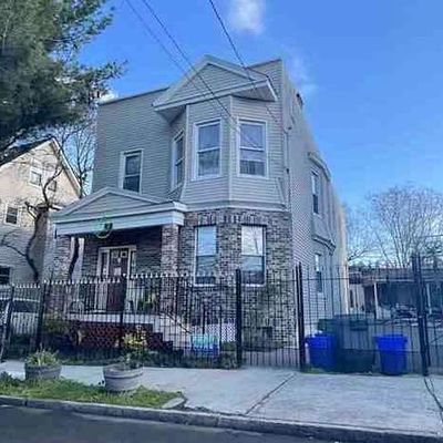 11 13 Ferdinand St, Newark, NJ 07103