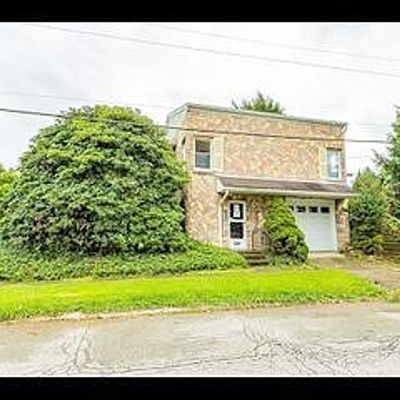 1119 Montana Ave, Natrona Heights, PA 15065