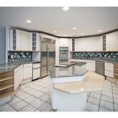 112 Saint Vincent Ct, Cherry Hill, NJ 08003