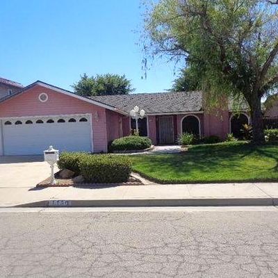 1130 Lyon Ave, Sanger, CA 93657