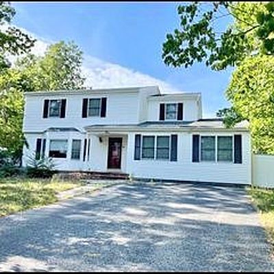 1 Cara Dr, Ronkonkoma, NY 11779