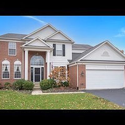 1 Quayside Ct, Algonquin, IL 60102