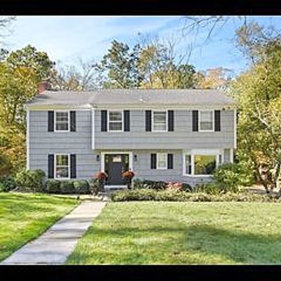 10 Carolyn Ln, Chappaqua, NY 10514