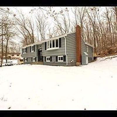 10 Cobblestone Trl, Danbury, CT 06810