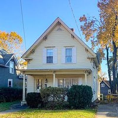 10 Emmons St, Franklin, MA 02038