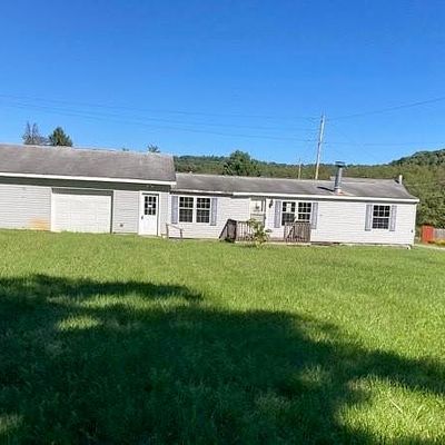 10 Maple St, Burnside, PA 15721