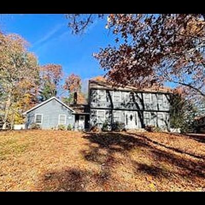 100 Fieldstone Dr, Windsor, CT 06095