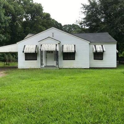 1005 Eastwood Rd, Natchez, MS 39120