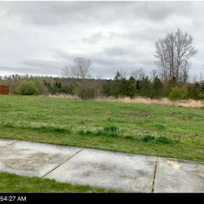 101 Broadmoor St, Sequim, WA 98382