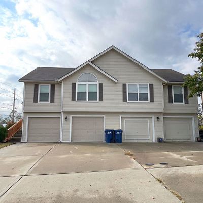 101 Galway St, Smithville, MO 64089
