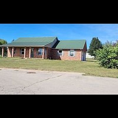 101 W Fairview Ave, Owensville, MO 65066