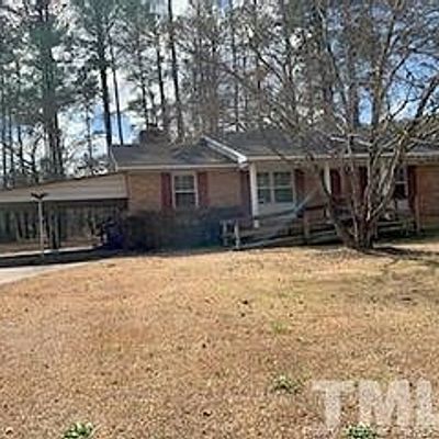 1012 W Scotsdale Rd, Laurinburg, NC 28352