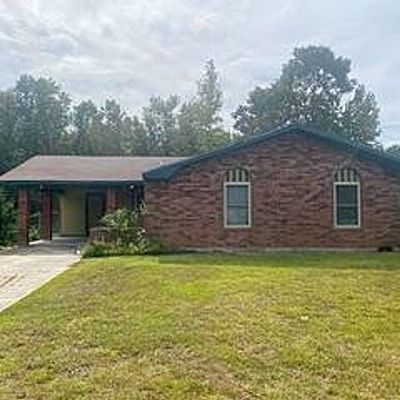 126 Raymond Dr, New Llano, LA 71461