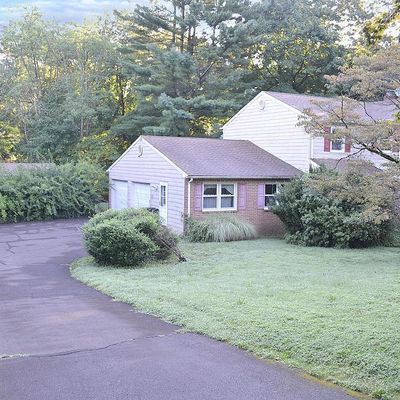 1269 Waller Dr, Huntingdon Valley, PA 19006