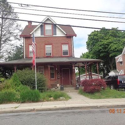 13 E Wyncliffe Ave, Clifton Heights, PA 19018