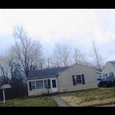 1300 S Boeke Rd, Evansville, IN 47714