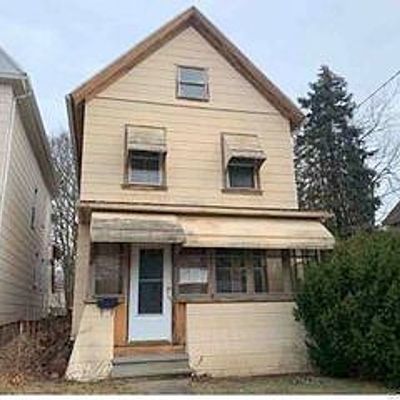 131 Gilbert St, West Haven, CT 06516