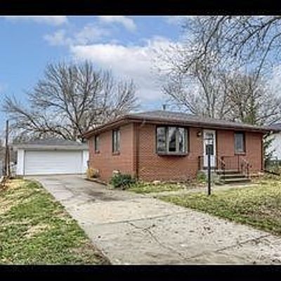 1320 Irving St, Lincoln, NE 68521