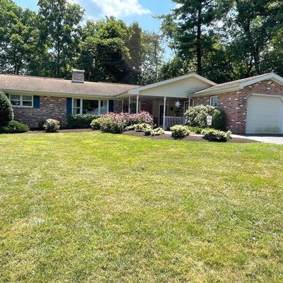 13340 North Ave, Blue Ridge Summit, PA 17214