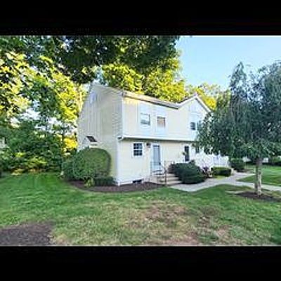 1367 Hanover Ave #201, Meriden, CT 06451