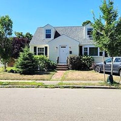 14 Monroe Rd, Salem, MA 01970