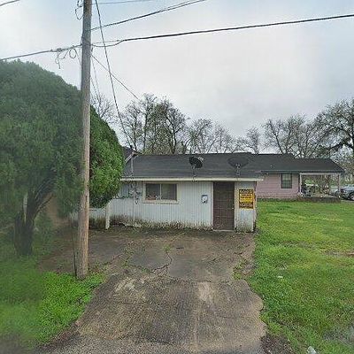 1408 Austin St, Bay City, TX 77417