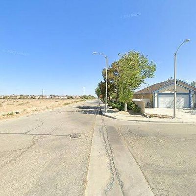 141 E Avenue J2, Lancaster, CA 93535