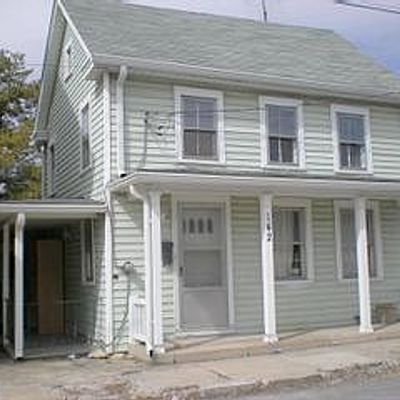 142 N Washington St, Greencastle, PA 17225