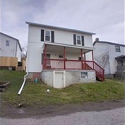118 Broad St, Scottdale, PA 15683