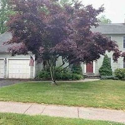 12 Shirleys Ct, Middletown, CT 06457