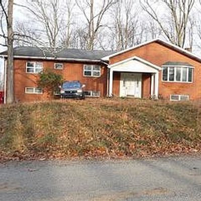 120 Hermitage Cir, Ligonier, PA 15658