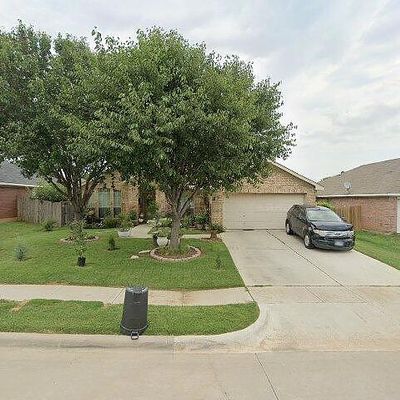 1204 Meadow Gln, Crowley, TX 76036