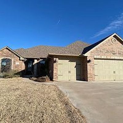 1215 Winchester Ave, Enid, OK 73703