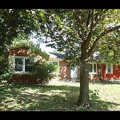 1222 S St James Boulevard, Evansville, IN 47714