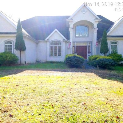 1225 County Line Rd, Chalfont, PA 18914