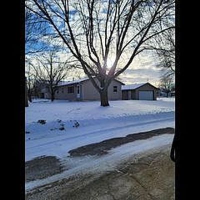 1225 27 Th St Nw, Willmar, MN 56201