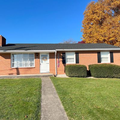 15621 Oak Rd, Waynesboro, PA 17268