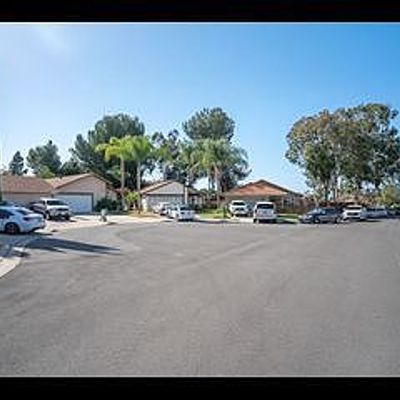 1576 Chalgrove Dr, Corona, CA 92882