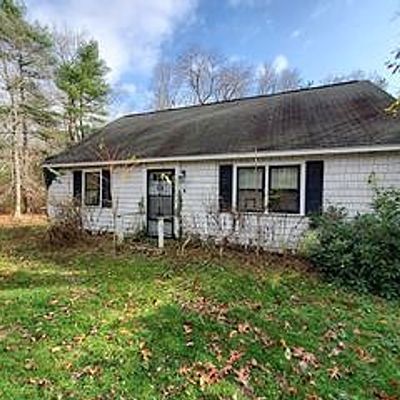159 Bedford St, Middleboro, MA 02346