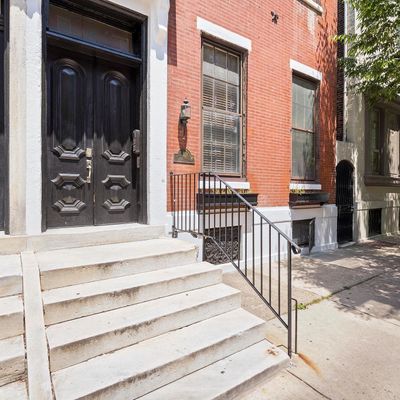 1619 Spruce Street 1, Philadelphia, PA 19103