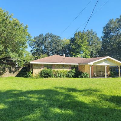 1620 Landry Dr, Baker, LA 70714