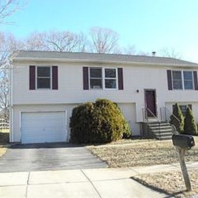 164 Deerfield Ridge Dr, Mystic, CT 06355