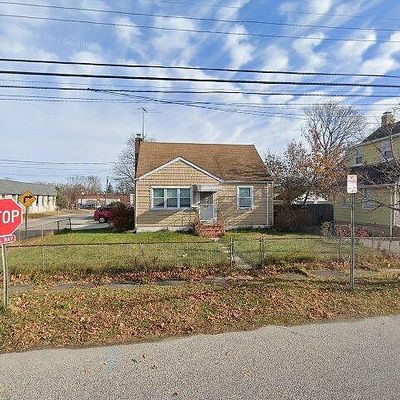 166 S 12 Th St, Lindenhurst, NY 11757