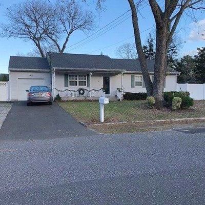 167 Smithtown Polk Blvd, Centereach, NY 11720