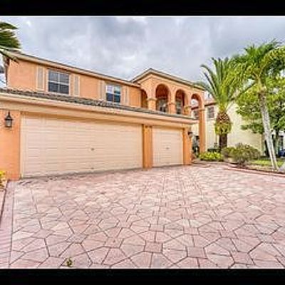 16798 Sw 16 Th St, Pembroke Pines, FL 33027